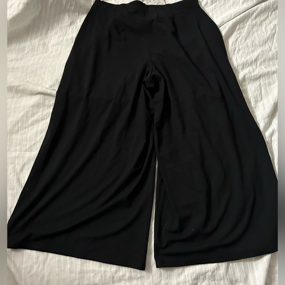 NWT J Jill Pull On Wide Leg Culottes Capri Pant Solid Black Stretch Size XS - Picture 1 of 5